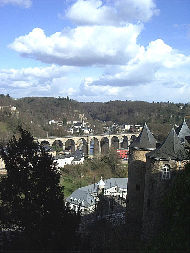 Luxembourg.jpg (214480 octets)
